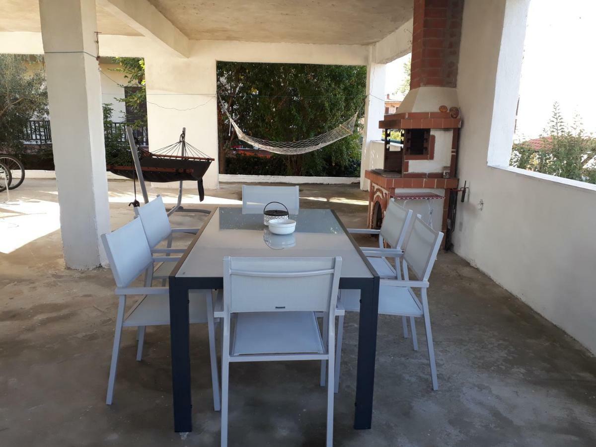 Villa Kristel Ierissós Esterno foto